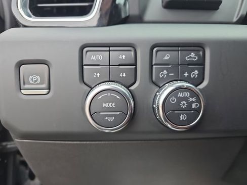 Certified 2024 GMC Sierra 2500 Denali Ultimate w/ Max Trailering Package AWD/4WD image 28