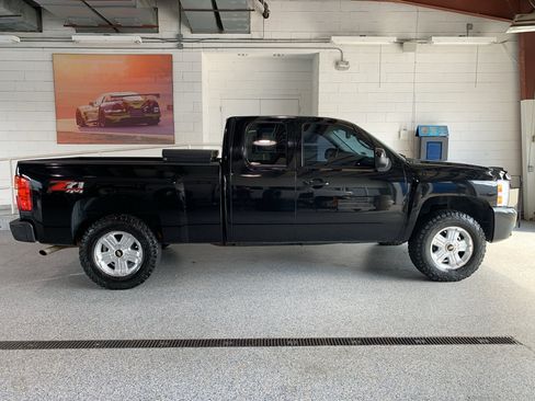 Used 2013 Chevrolet Silverado 1500 LT w/ All-Star Edition AWD/4WD image 9