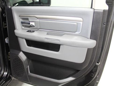 Used 2014 RAM 1500 Big Horn image 24