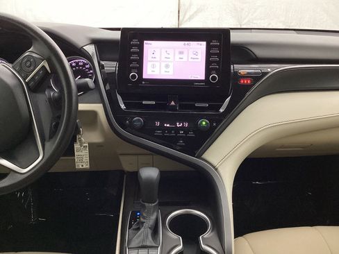 Used 2024 Toyota Camry LE image 29