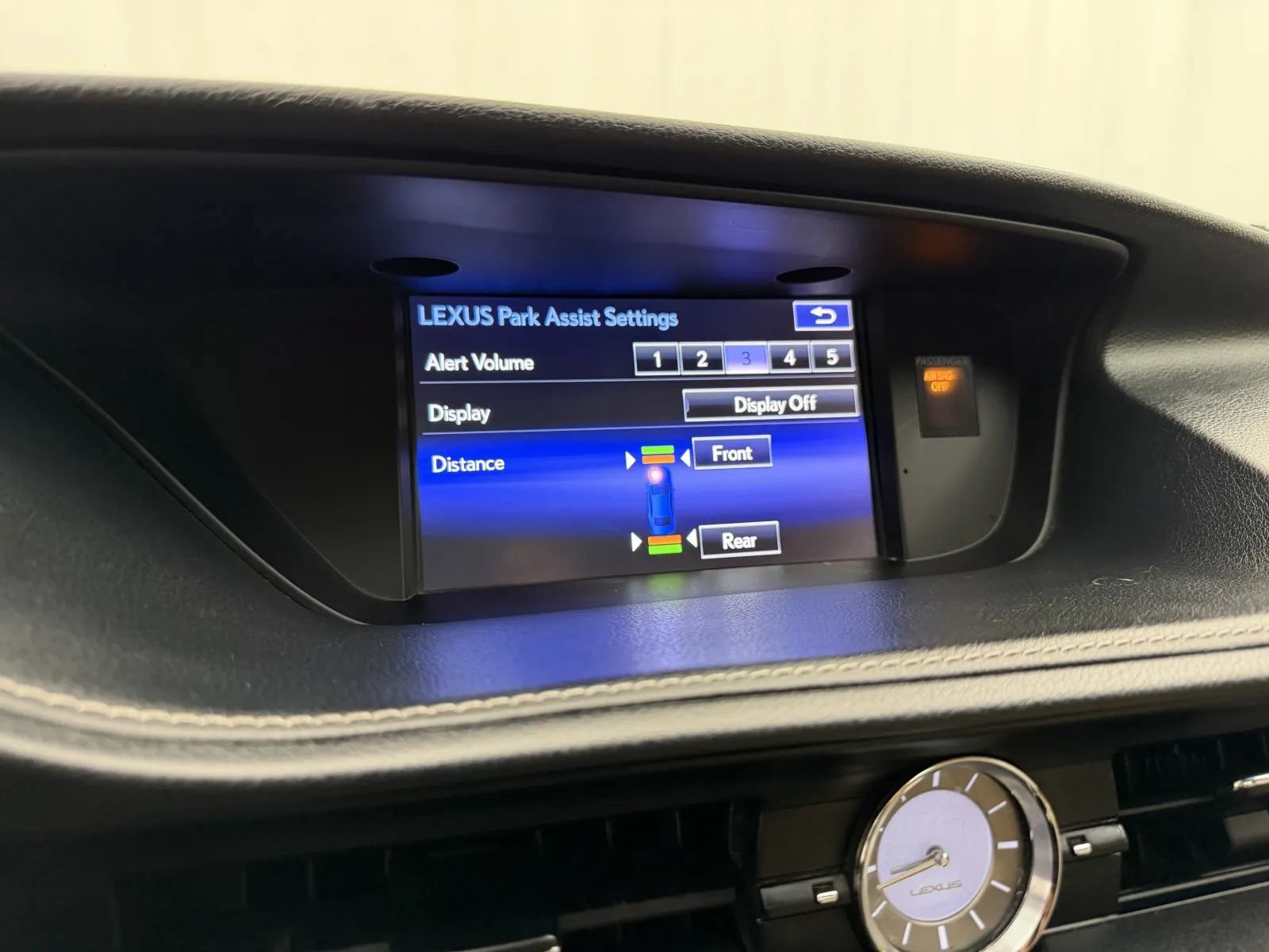 Used 2015 Lexus ES 350 w/ Luxury Package FWD image 22
