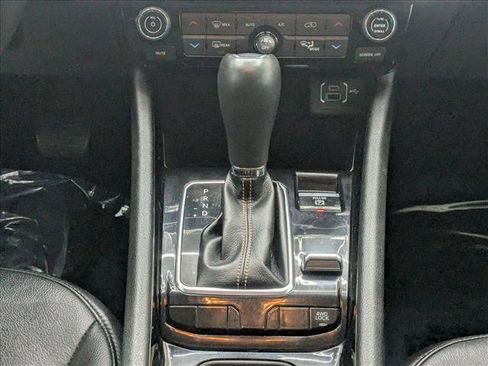 Used 2022 Jeep Compass Limited image 13