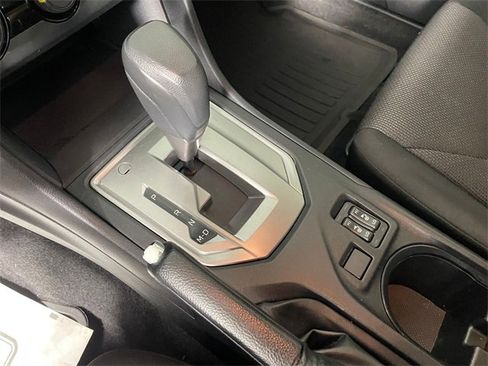 Used 2018 Subaru Impreza 2.0i Premium image 10