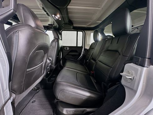 Used 2023 Jeep Wrangler Sahara w/ Cold Weather Group image 27