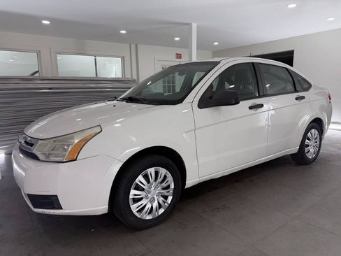 Used 2011 Ford Focus S FWD image 2