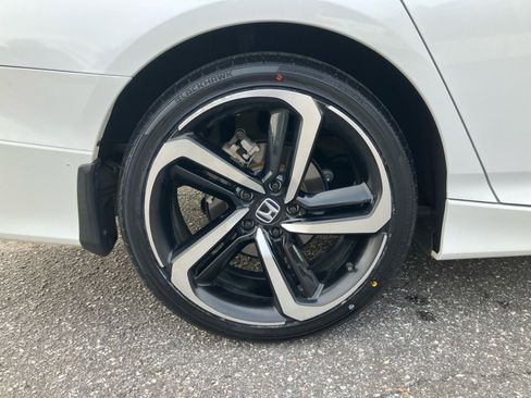 Used 2022 Honda Accord Sport image 27