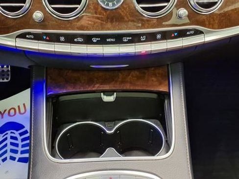 Used 2017 Mercedes-Benz S 550 Sedan image 29