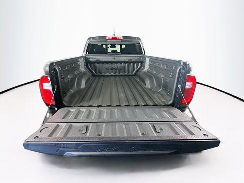 Used 2024 GMC Canyon AT4 w/ AT4 Premium Package AWD/4WD image 28