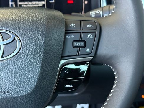 New 2026 Toyota Camry Hybrid image 22