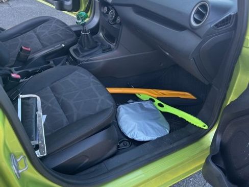 Used 2011 Ford Fiesta SE w/ 203A Rapid Spec Order Code image 10