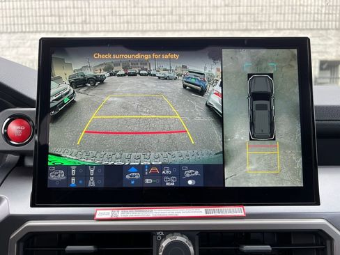 New 2026 Toyota 4Runner TRD Off-Road Premium AWD/4WD image 32