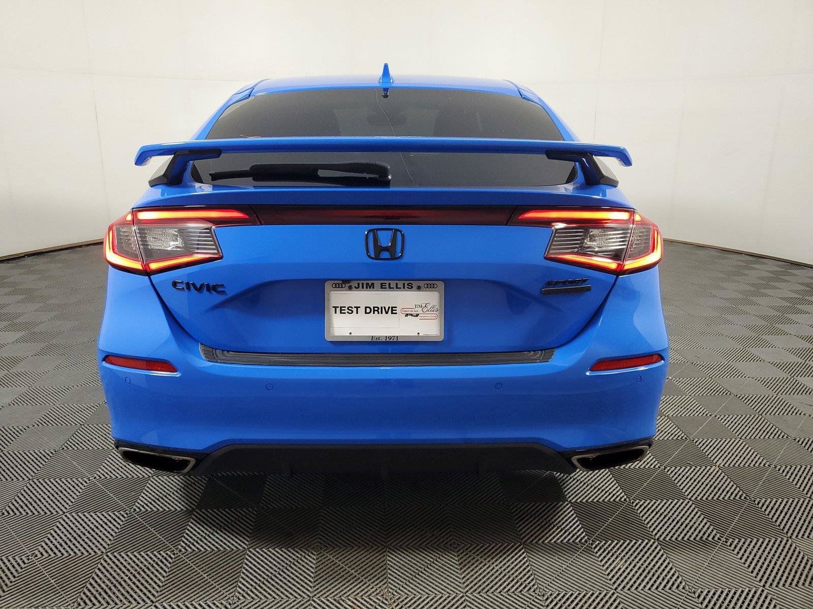 Used 2023 Honda Civic Sport Touring image 5
