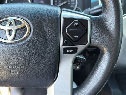 Used 2017 Toyota Tundra SR5 w/ SR5 Upgrade Package RWD image 18