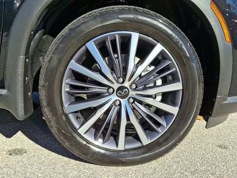 Used 2025 INFINITI QX60 Sensory w/ Vision Package image 8