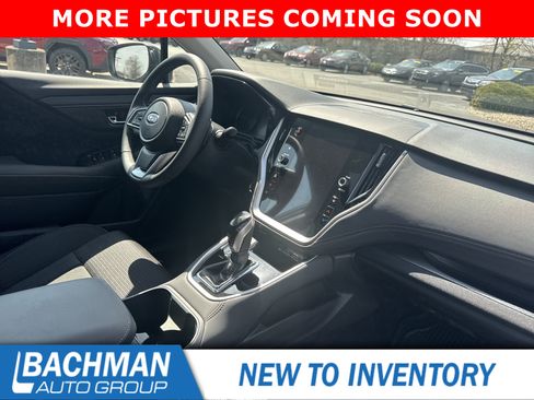 Used 2025 Subaru Outback Premium image 6