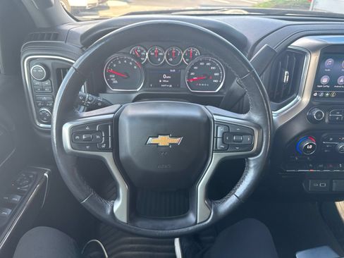 Used 2021 Chevrolet Silverado 1500 LT AWD/4WD image 22