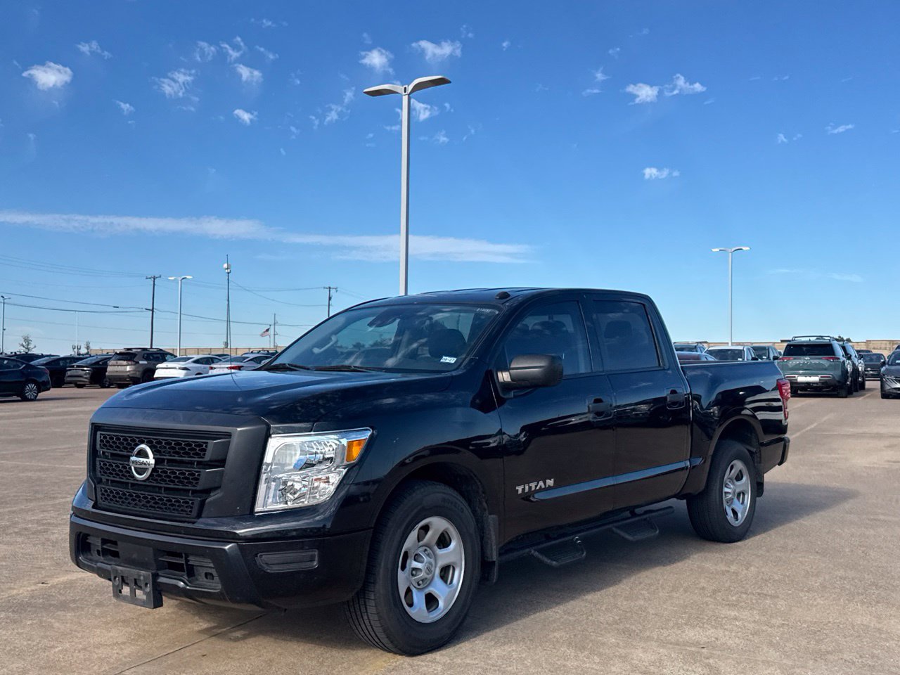 Used 2021 Nissan Titan S w/ S Utility Package RWD image 11