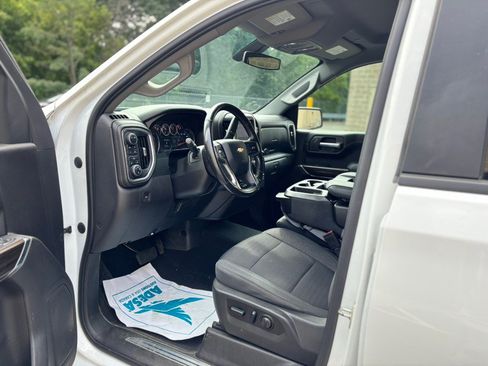 Used 2021 Chevrolet Silverado 1500 LT w/ LPO, Liner Protection Package AWD/4WD image 16