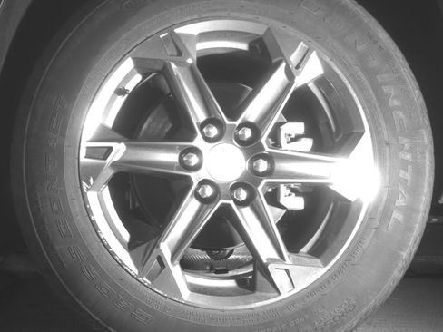 Used 2025 Chevrolet Blazer LT FWD image 14