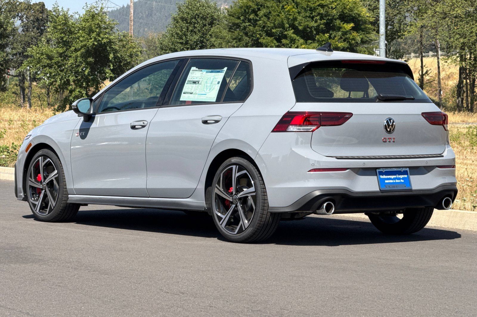 New 2026 Volkswagen GTI SE FWD image 5