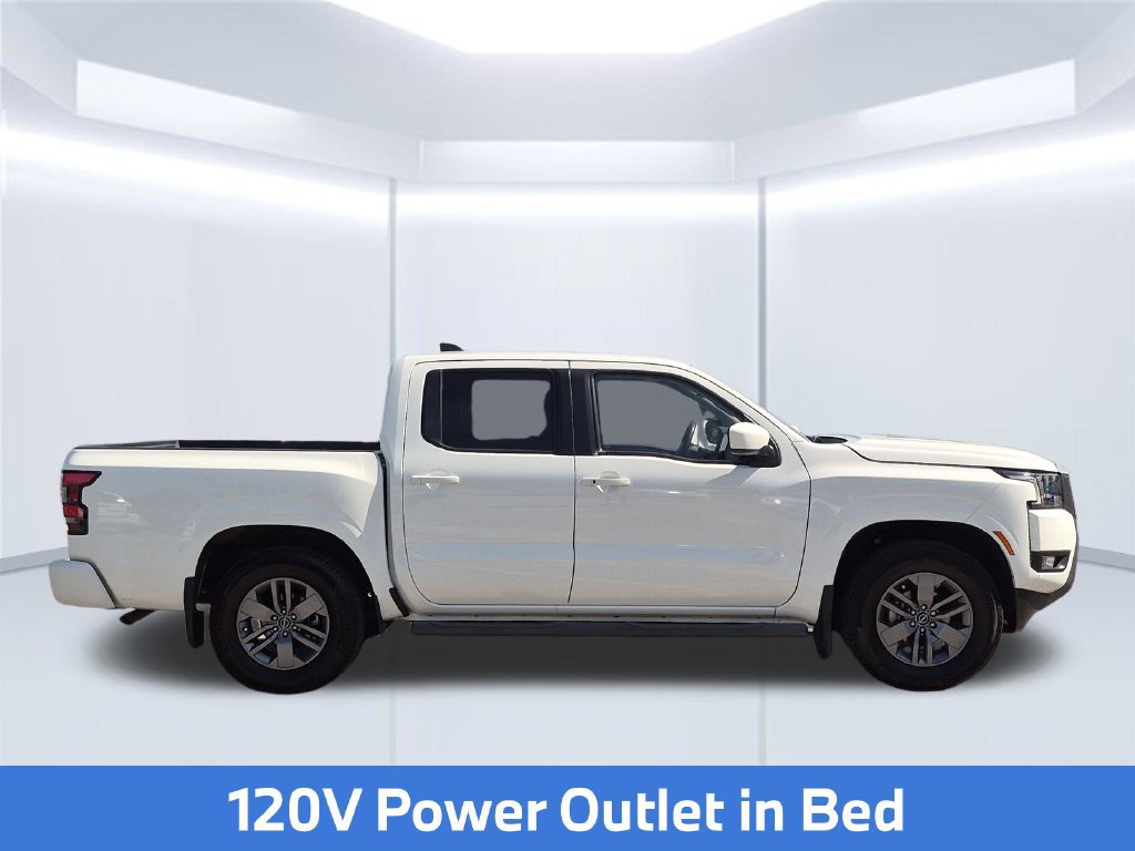 Used 2025 Nissan Frontier SV w/ SV Convenience Package RWD image 9