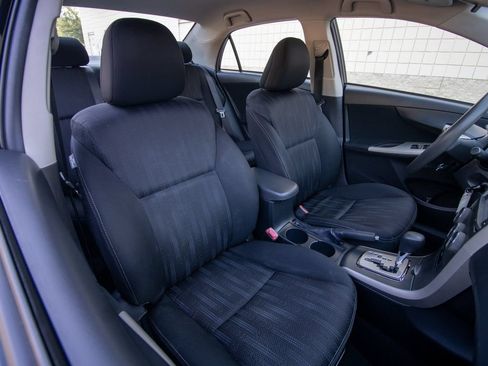 Used 2013 Toyota Corolla S FWD image 19