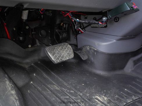 Used 2012 Mercedes-Benz Sprinter 3500 image 63