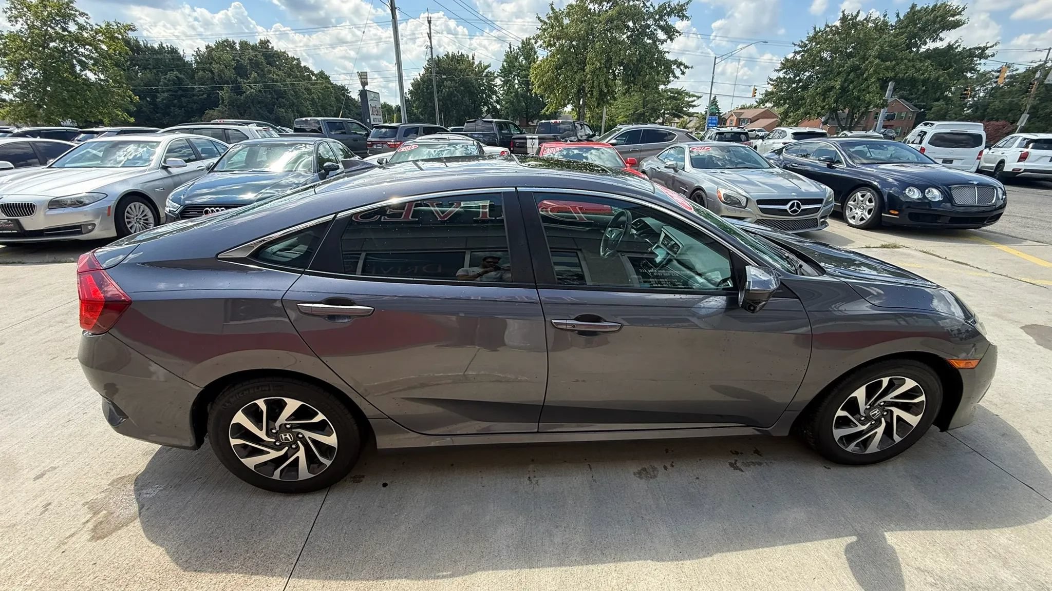 Used 2017 Honda Civic EX image 7