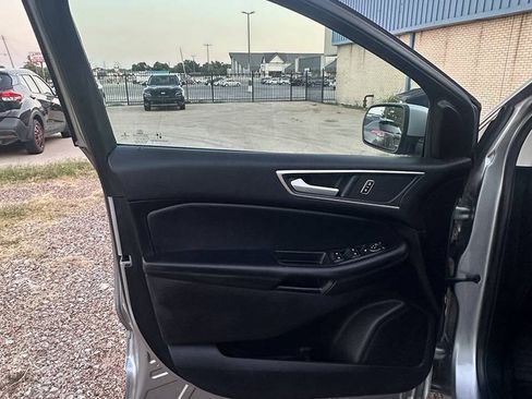Used 2021 Ford Edge SEL FWD image 22