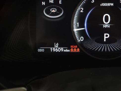 Used 2024 Lexus ES 350 w/ Premium Package FWD image 21