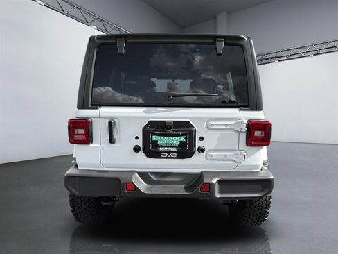 Used 2021 Jeep Wrangler Unlimited Sahara w/ Dual Top Group image 6