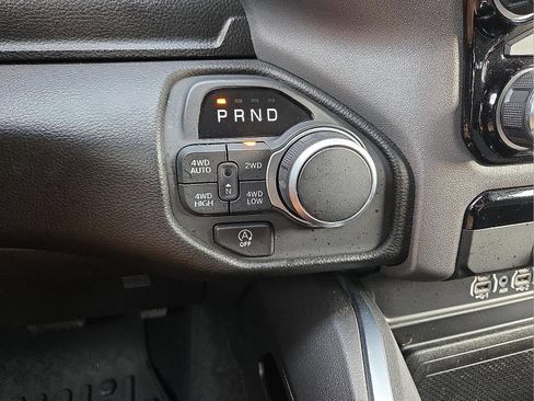 Used 2025 RAM 1500 Big Horn AWD/4WD image 20