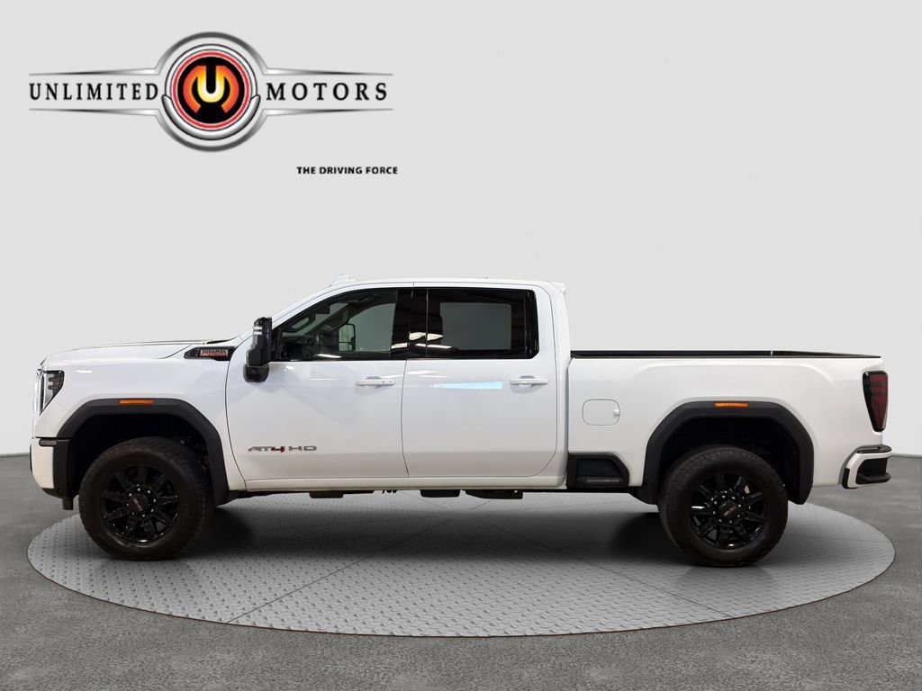 Used 2025 GMC Sierra 2500 AT4 AWD/4WD image 2