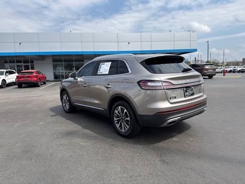 Used 2021 Lincoln Nautilus Reserve FWD image 5