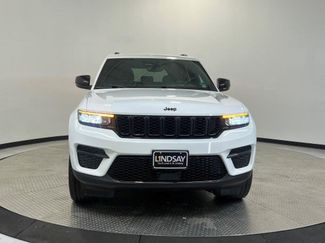 Used 2023 Jeep Grand Cherokee Altitude video 2