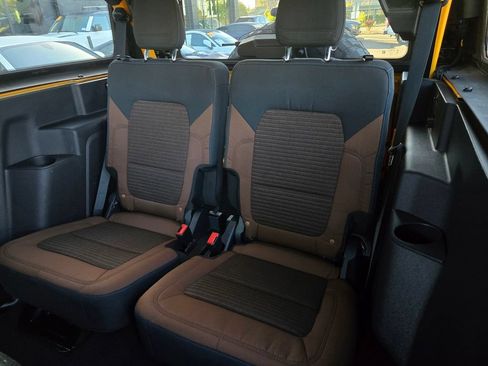 Used 2022 Ford Bronco Outer Banks w/ Sasquatch Package AWD/4WD image 12