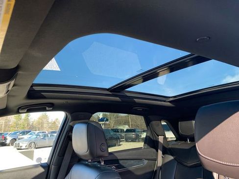 Used 2022 Cadillac XT5 Premium Luxury image 28