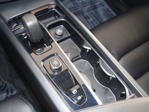 Used 2023 Volvo XC60 B5 Plus w/ Climate Package image 29