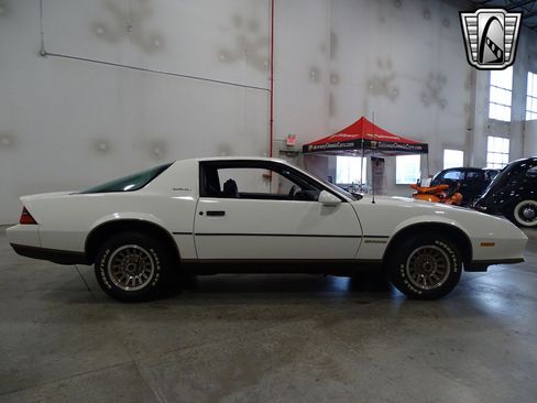 Used 1984 Chevrolet Camaro Berlinetta image 5