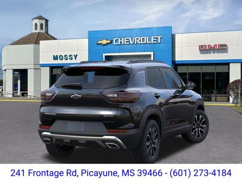 New 2026 Chevrolet TrailBlazer ACTIV FWD image 4