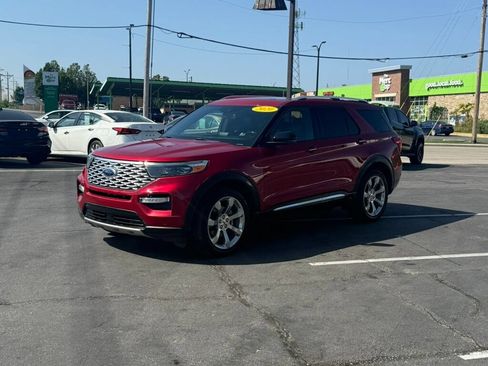 Used 2020 Ford Explorer Platinum w/ Premium Technology Package AWD/4WD image 5