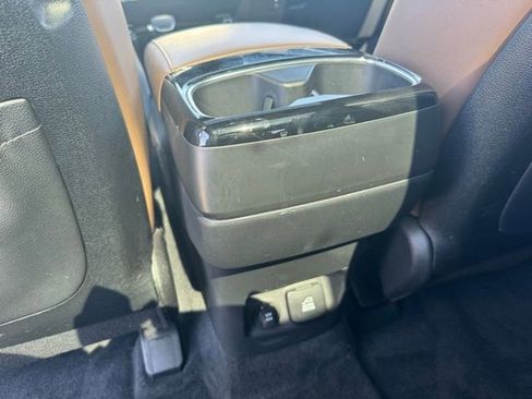 Used 2021 Kia Telluride SX w/ SX Prestige Package image 11