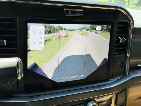 Used 2025 Ford F350 Lariat w/ Lariat Ultimate Package AWD/4WD image 45