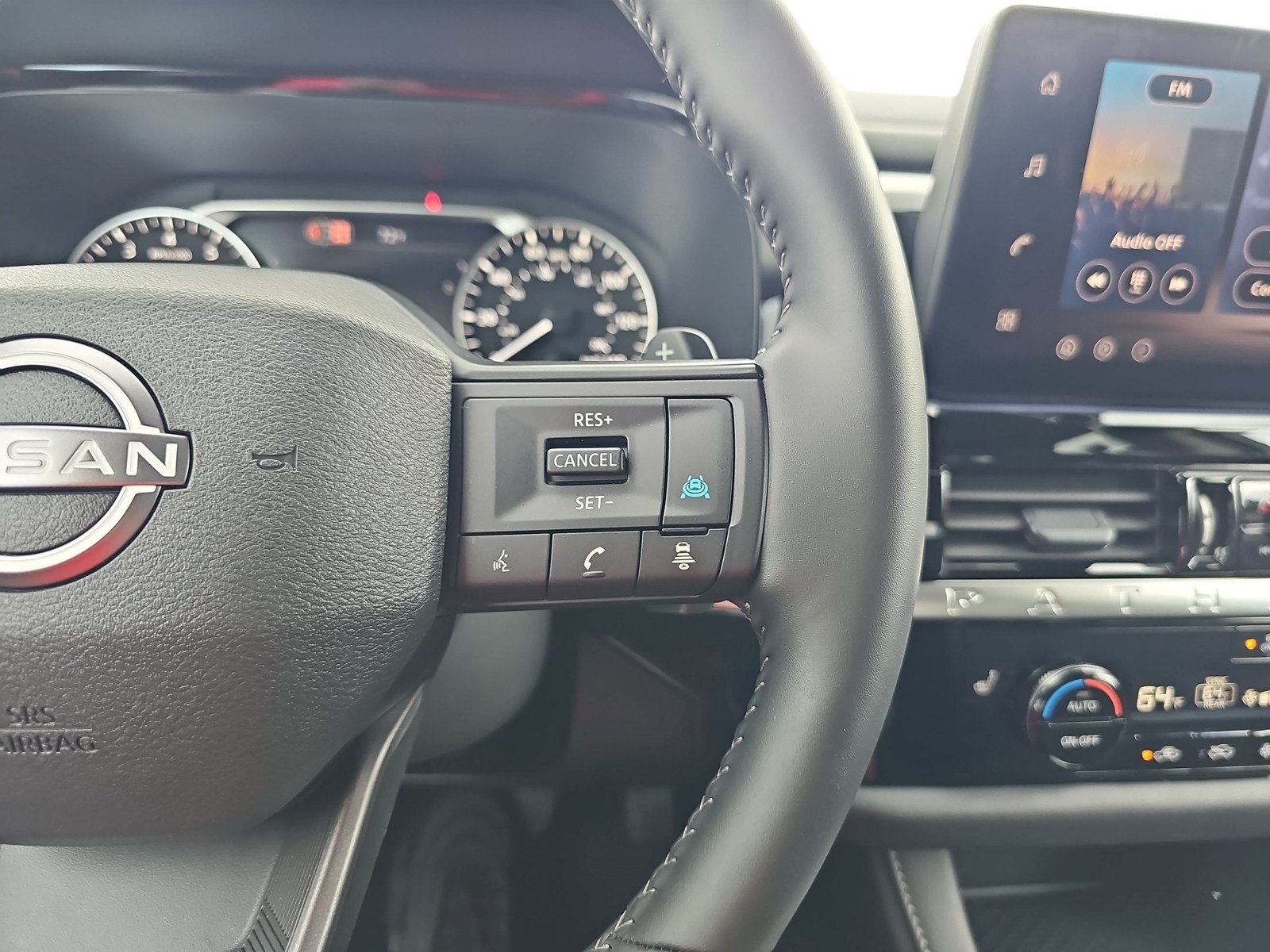 Used 2026 Nissan Pathfinder SV FWD image 15