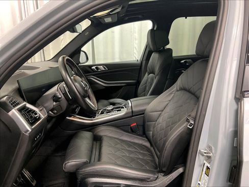 Used 2024 BMW X5 M60i w/ Executive Package image 10