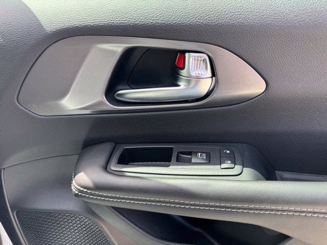 New 2026 Chrysler Pacifica Select FWD image 22