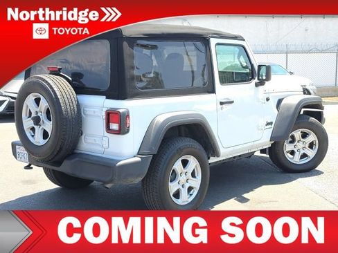 Used 2022 Jeep Wrangler Sport AWD/4WD image 4