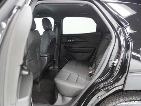 Used 2023 Chevrolet TrailBlazer RS image 33