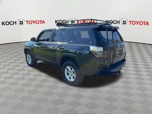 Used 2019 Toyota 4Runner SR5 AWD/4WD image 6