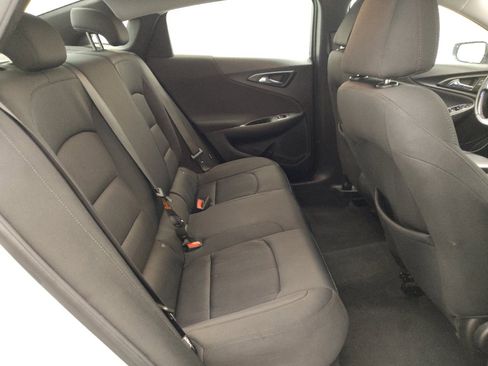 Used 2021 Chevrolet Malibu RS FWD image 19